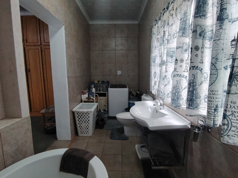 4 Bedroom Property for Sale in Dan Pienaar Free State